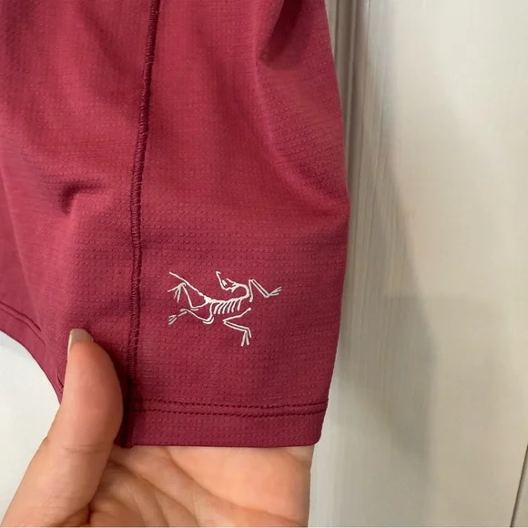 Arc'teryx Kapta Top Short Sleeve Shirt Dark Magenta Pink Womens XL Athletic - Picture 4 of 9